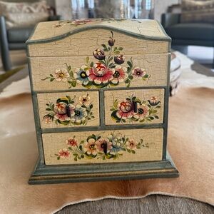 Vintage Robert Weiss M Weiss Handmade Peru Floral Decorative Jewelry Box Chest